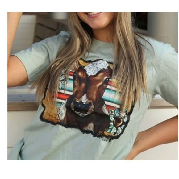Cute Cow T-shirt   - Picture 1 of 1